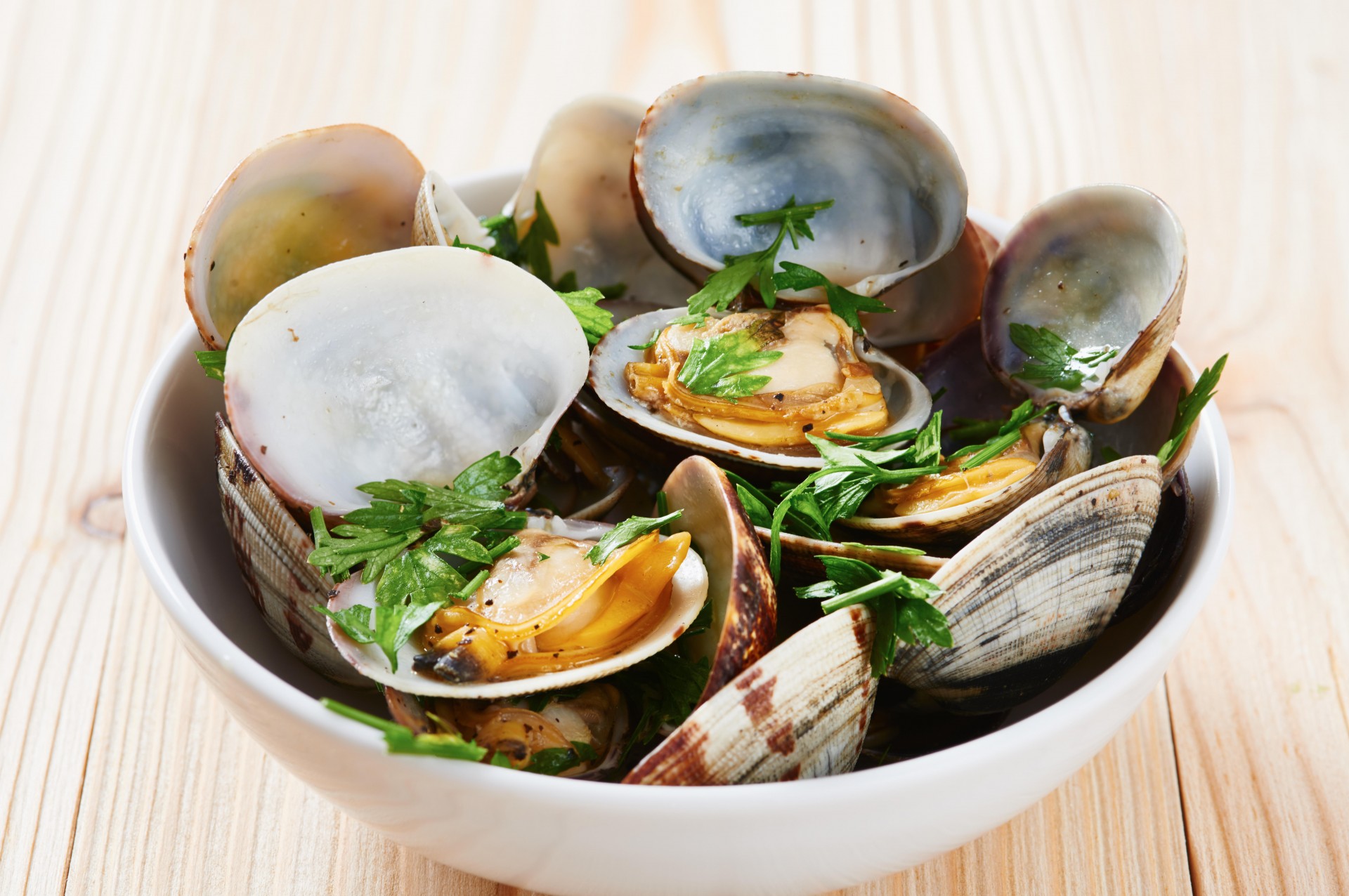 Steamed Clams Featured Image